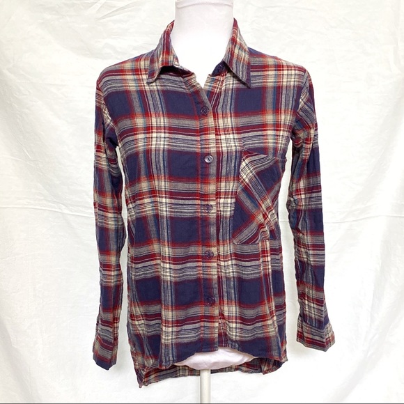 Lucca Couture Tops - Blue red plaid flannel long sleeve button down top